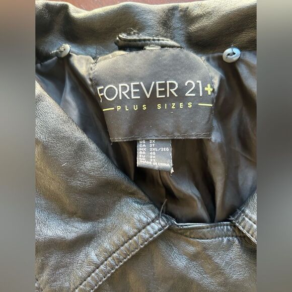 FOREVER 21 plus women's jacket size 2X black - Picture 3 of 5